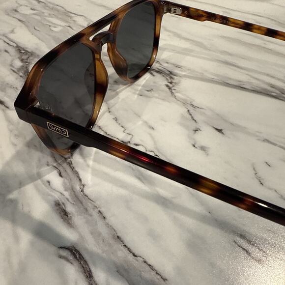 WMP Hunter Tortoise Sunglasses 54-19-148 Smoke Gradient Lens - Picture 5 of 7